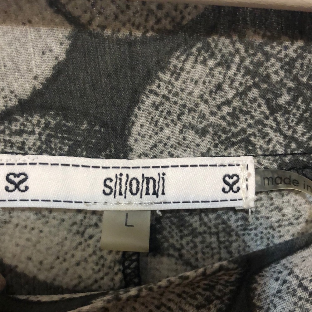 Sweater - Picture 3 of 3
